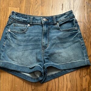 American eagle mom Jean shorts